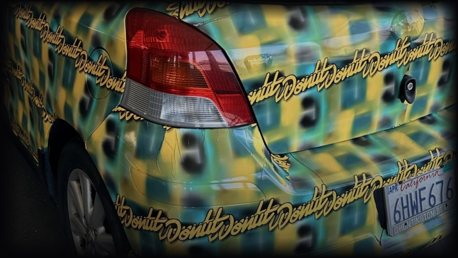 Illustration for the noRecognition adversarial pattern story